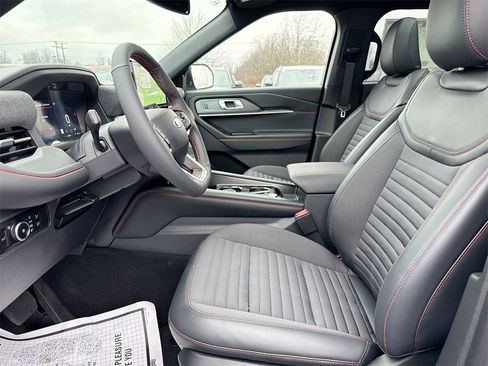 New 2026 Ford Explorer ST-Line w/ ST-Line Street Pack image 21