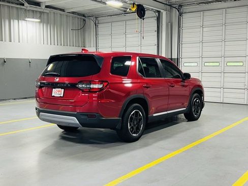 New 2025 Honda Pilot EX-L image 16