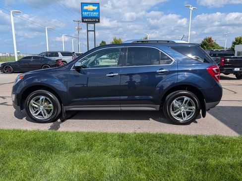 Used 2017 Chevrolet Equinox Premier w/ Enhanced Convenience Package FWD image 11