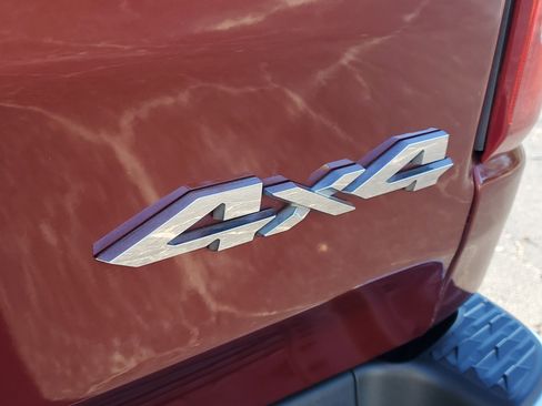 Used 2019 RAM 1500 Limited image 11