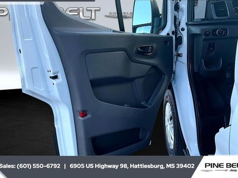 Used 2024 Ford Transit 350 XLT image 17