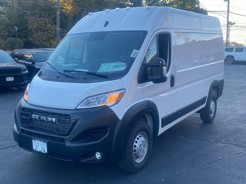 New 2025 RAM ProMaster 1500 w/ Premium Convenience Group image 3
