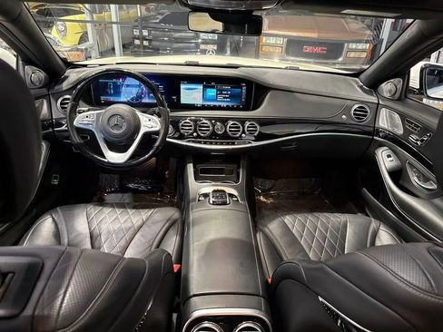 Used 2019 Mercedes-Benz Maybach S 560 4MATIC image 11