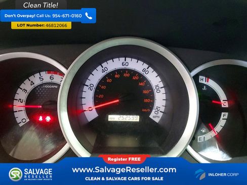 Used 2014 Toyota Tacoma 4x4 Access Cab image 12