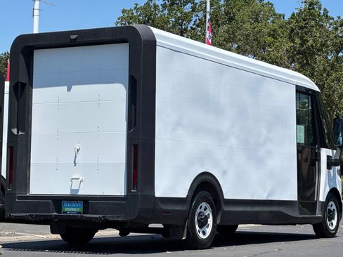 Used 2023 Chevrolet Brightdrop 600 w/ Active Safety Package 2 AWD/4WD image 3