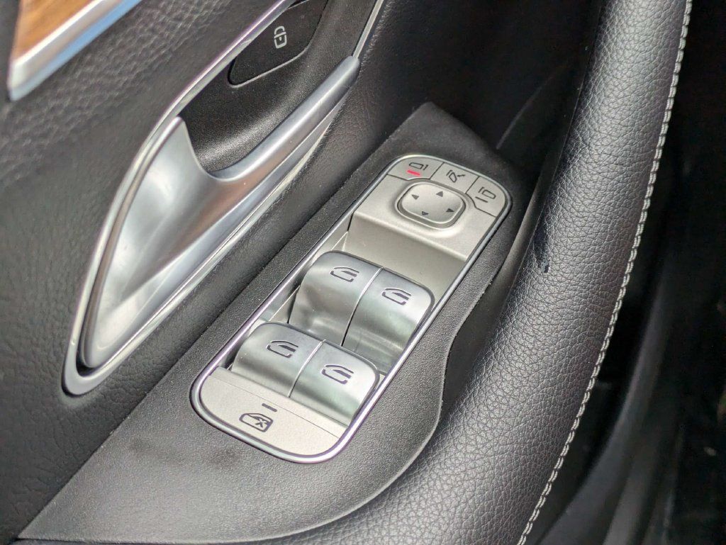 Used 2023 Mercedes-Benz GLE 350 4MATIC image 25