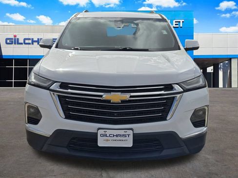 Used 2024 Chevrolet Traverse LT FWD image 2
