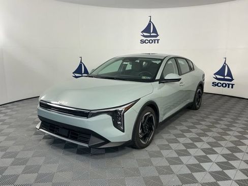 Used 2025 Kia K4 EX FWD image 3