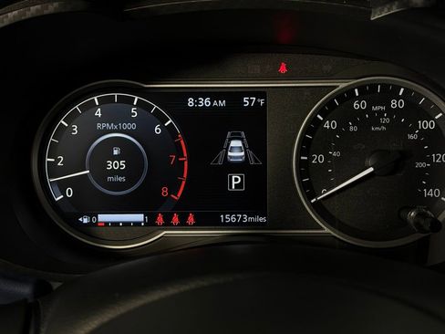 Used 2025 Nissan Versa SV image 15