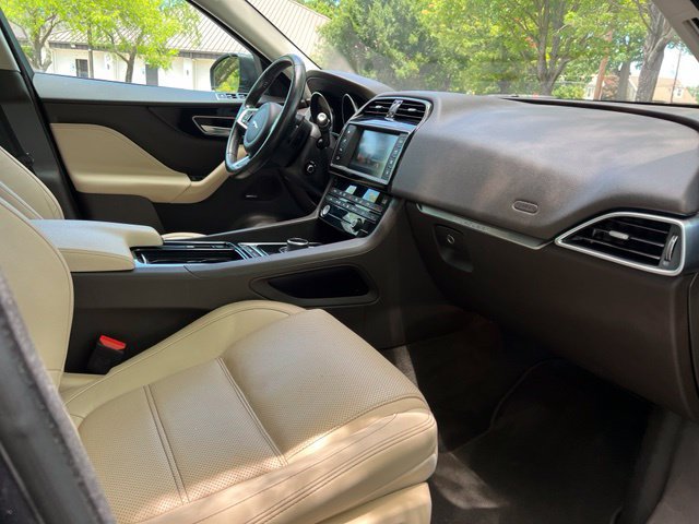 Used 2018 Jaguar F-PACE Prestige AWD/4WD image 23