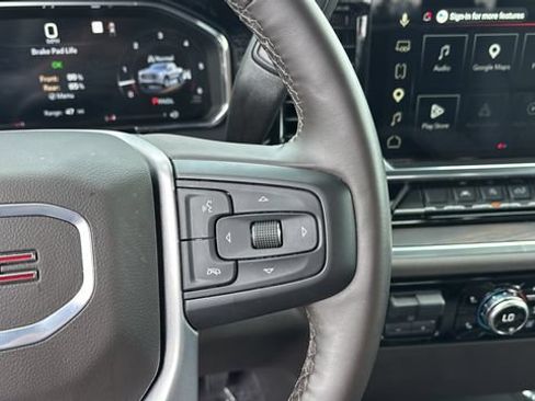 Used 2026 GMC Sierra 1500 SLT AWD/4WD image 23