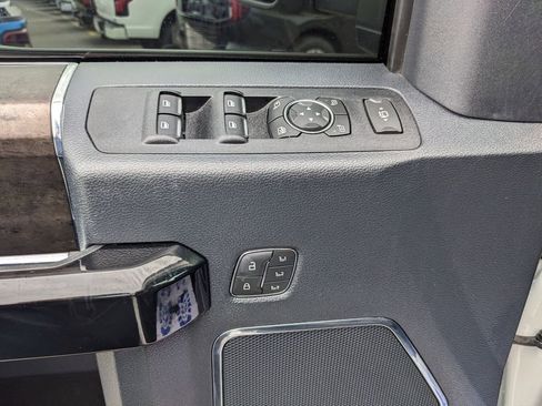 Used 2022 Ford F250 Lariat w/ Lariat Ultimate Package image 21