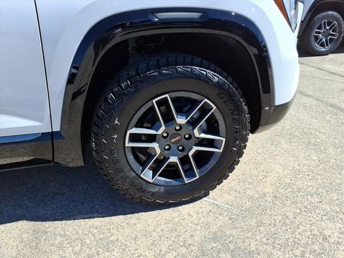 New 2026 GMC Terrain AT4 AWD/4WD image 9