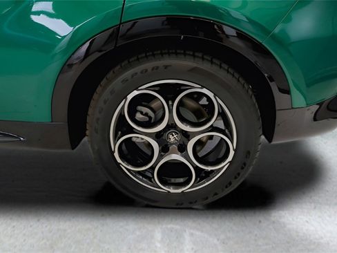 New 2025 Alfa Romeo Tonale w/ Premium Package image 45