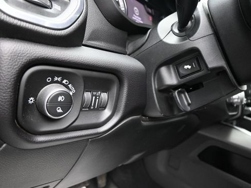 Used 2020 RAM 2500 Laramie AWD/4WD image 12
