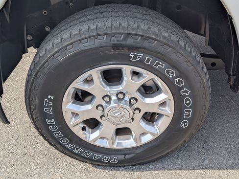 Used 2024 RAM 2500 Laramie AWD/4WD image 28