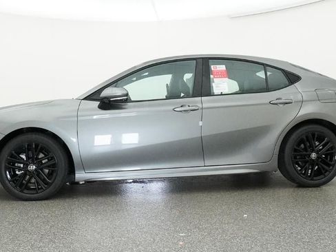 New 2026 Toyota Camry SE FWD image 19