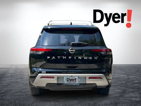 Used 2023 Nissan Pathfinder SL FWD image 5