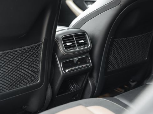 Used 2021 Mercedes-Benz GLE 63 AMG S image 30
