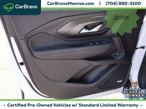 Certified 2024 GMC Terrain SLT w/ Infotainment Package II FWD image 18
