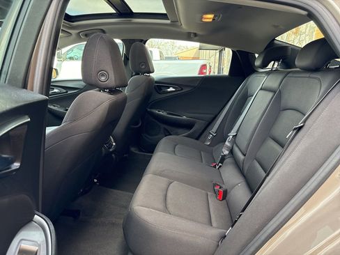 Used 2023 Chevrolet Malibu LT FWD image 38