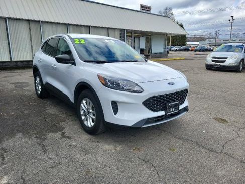 Used 2022 Ford Escape SE w/ Cold Weather Package image 5