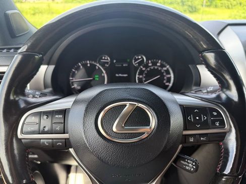 Used 2023 Lexus GX 460 Premium w/ Premium Package image 8