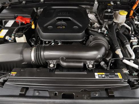 Used 2024 Jeep Wrangler Unlimited AWD/4WD image 53