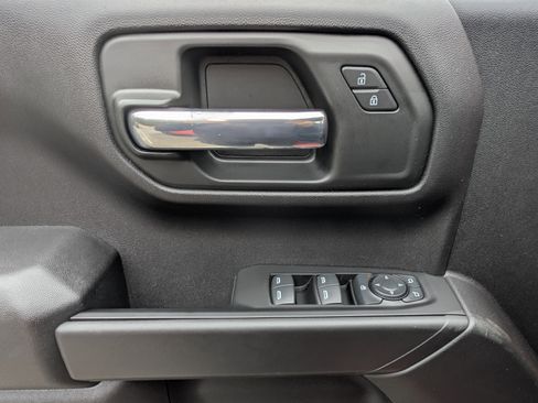 Used 2023 Chevrolet Silverado 1500 Custom image 15