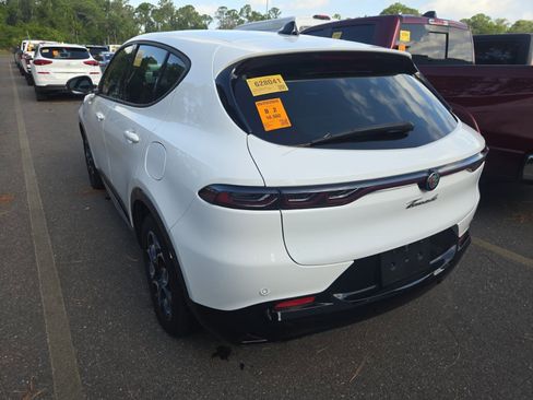 Used 2024 Alfa Romeo Tonale Ti AWD/4WD image 8