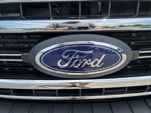 Used 2022 Ford F350 Lariat w/ Chrome Package AWD/4WD image 31