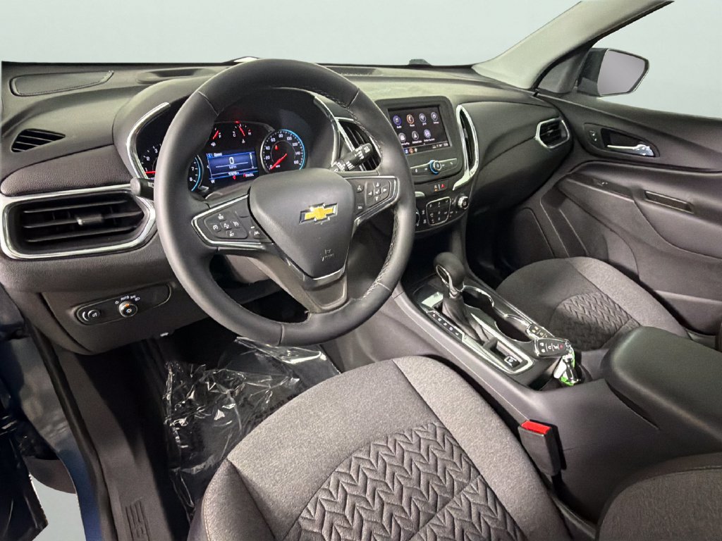 Used 2024 Chevrolet Equinox LT FWD image 18