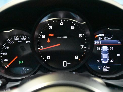 New 2025 Porsche 718 Cayman RWD image 15