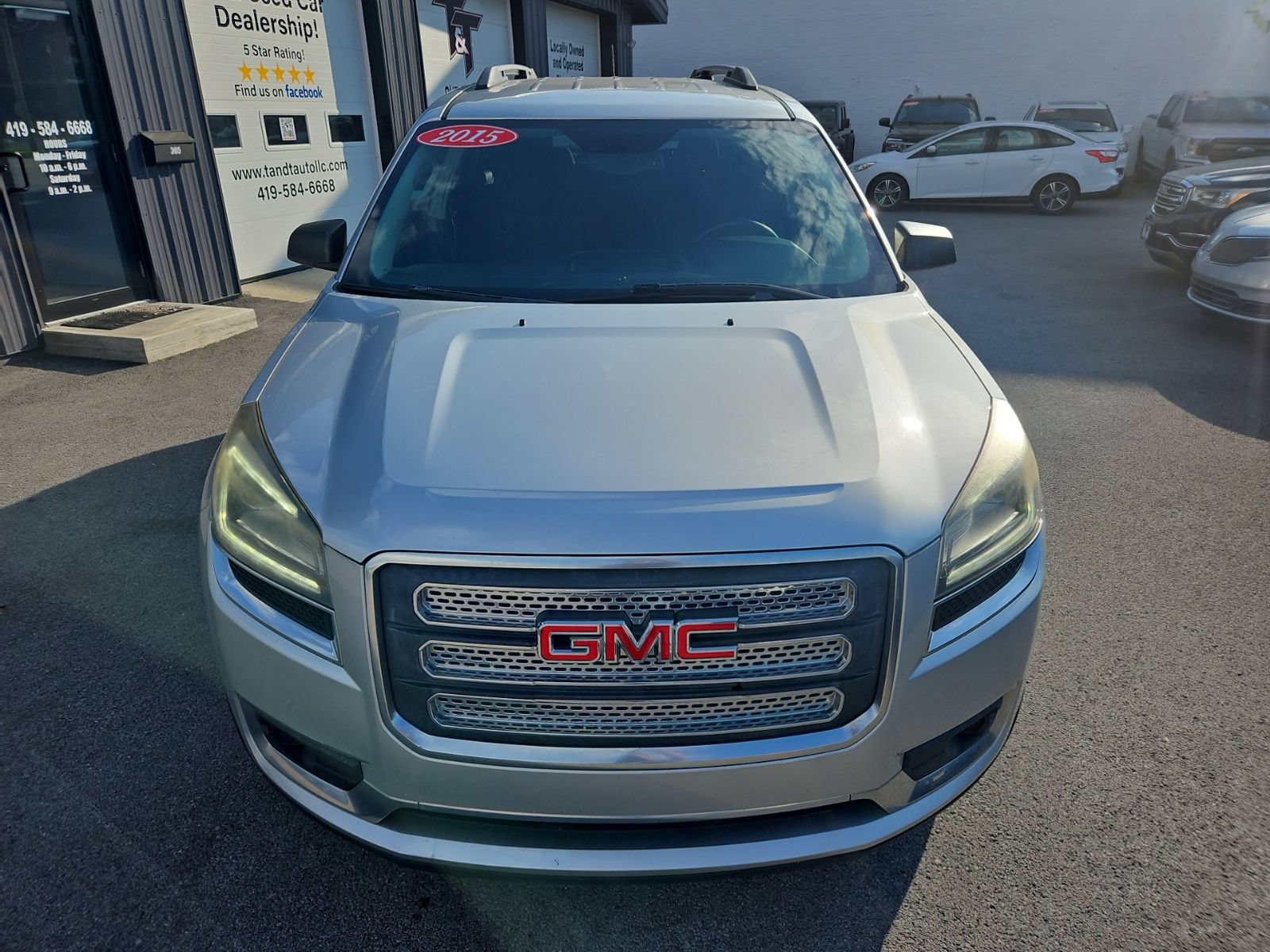 Used 2015 GMC Acadia SLE FWD image 10