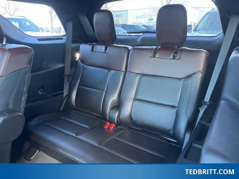 Certified 2022 Ford Explorer Platinum w/ Equipment Group 601A image 17