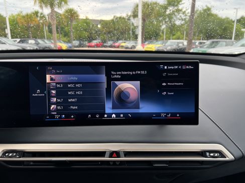 Certified 2024 BMW iX xDrive50 w/ Premium Package AWD/4WD image 23