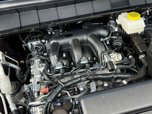 New 2026 Nissan Pathfinder Platinum AWD/4WD image 43