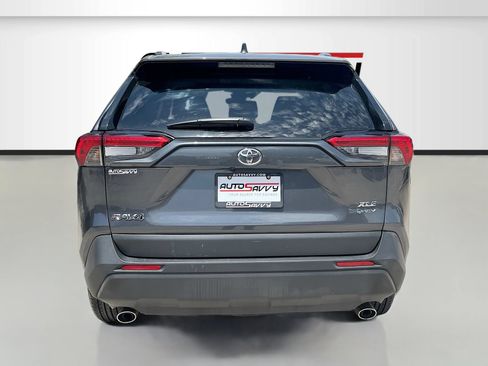 Used 2025 Toyota RAV4 XLE w/ Convenience Package AWD/4WD image 6