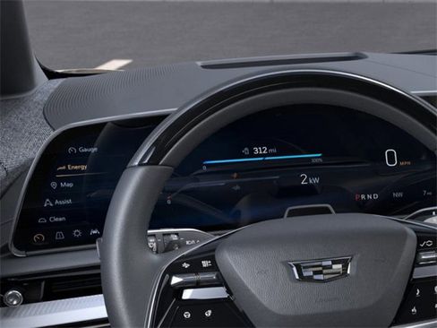 New 2025 Cadillac Optiq Sport 2 w/ LPO, ONYX Package image 18