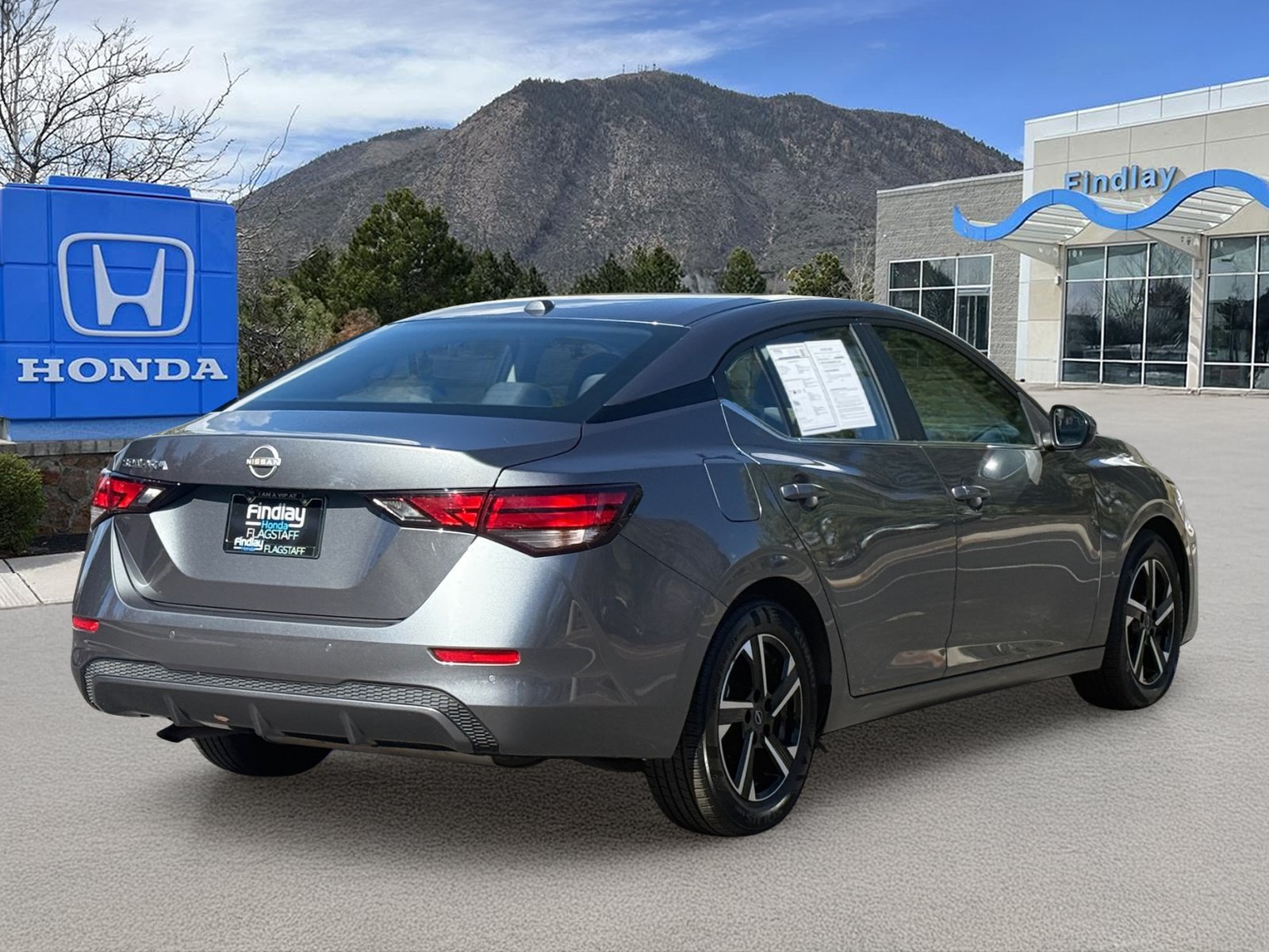 Used 2025 Nissan Sentra SV FWD image 6