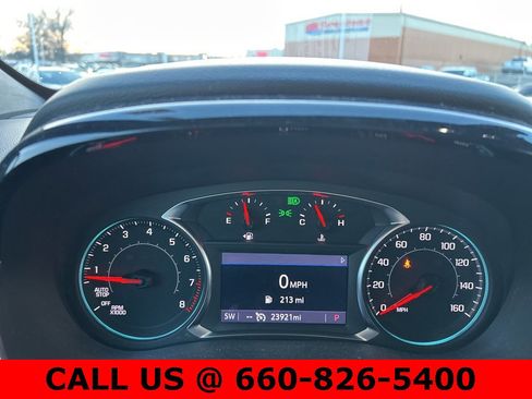 Used 2023 Chevrolet Traverse LT image 16