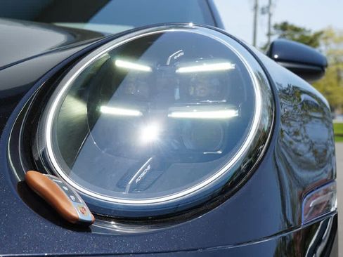 Used 2025 Porsche 911 GT3 RWD image 44