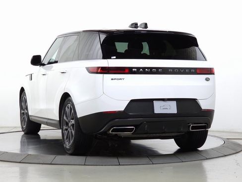 Used 2023 Land Rover Range Rover Sport SE image 3
