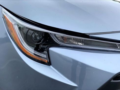 Used 2025 Toyota Corolla LE FWD image 27