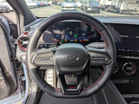 Used 2025 Chevrolet Blazer EV RS image 16