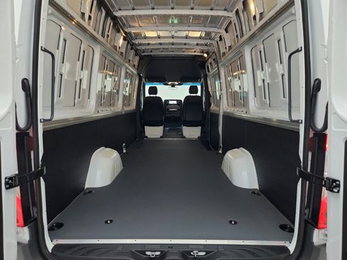 New 2026 Mercedes-Benz Sprinter 2500 image 20
