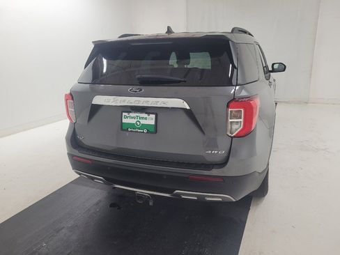 Used 2021 Ford Explorer XLT w/ Equipment Group 202A AWD/4WD image 7
