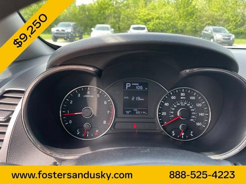 Used 2017 Kia Forte LX FWD image 9