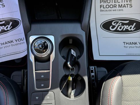 Used 2022 Ford Escape SEL w/ SEL Stealth AWD Package image 15