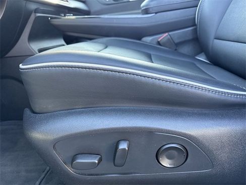 Used 2025 Buick Enclave Preferred image 13